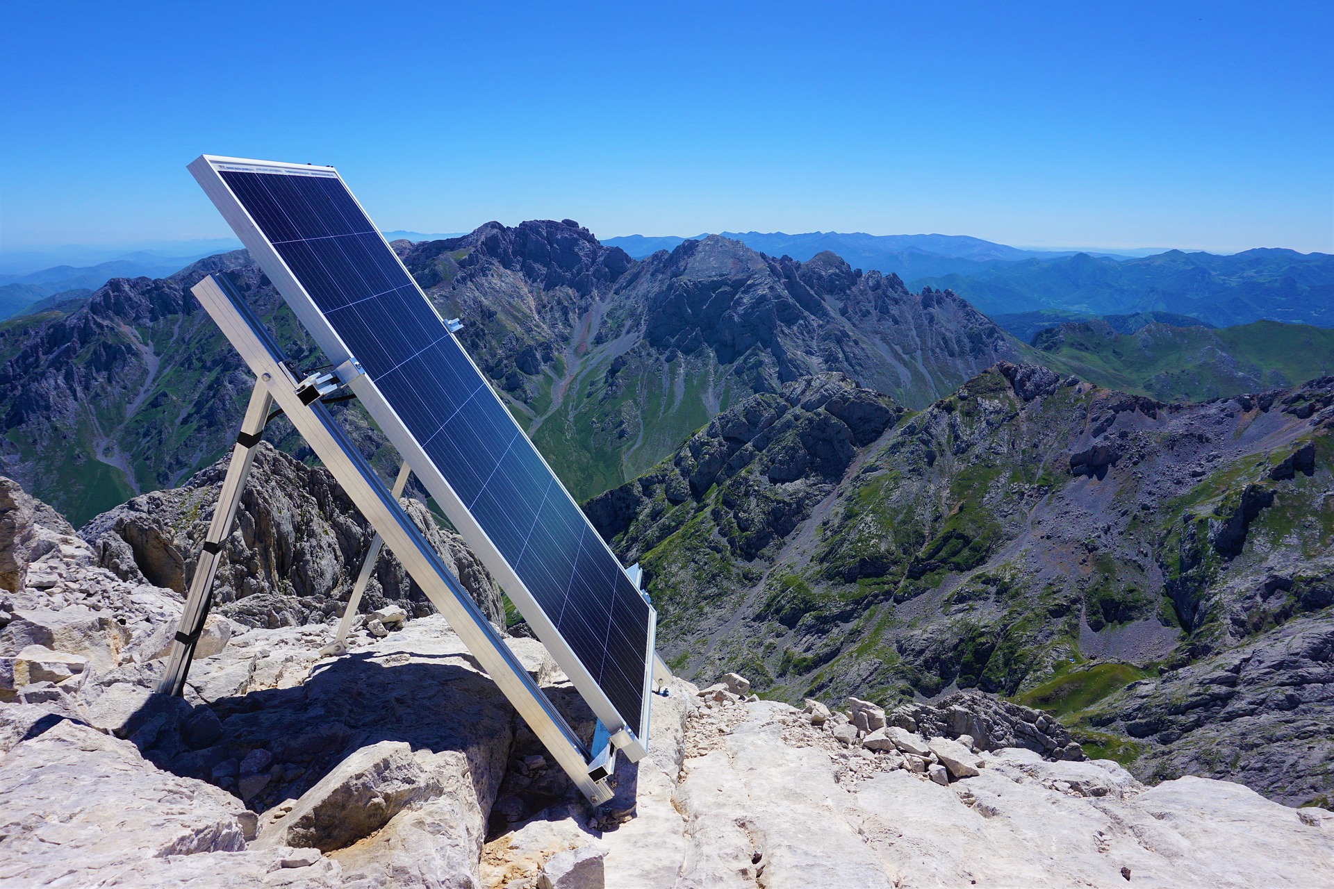 Os 5 principais desafios no projeto de sistemas de montagem solar e como superá-los