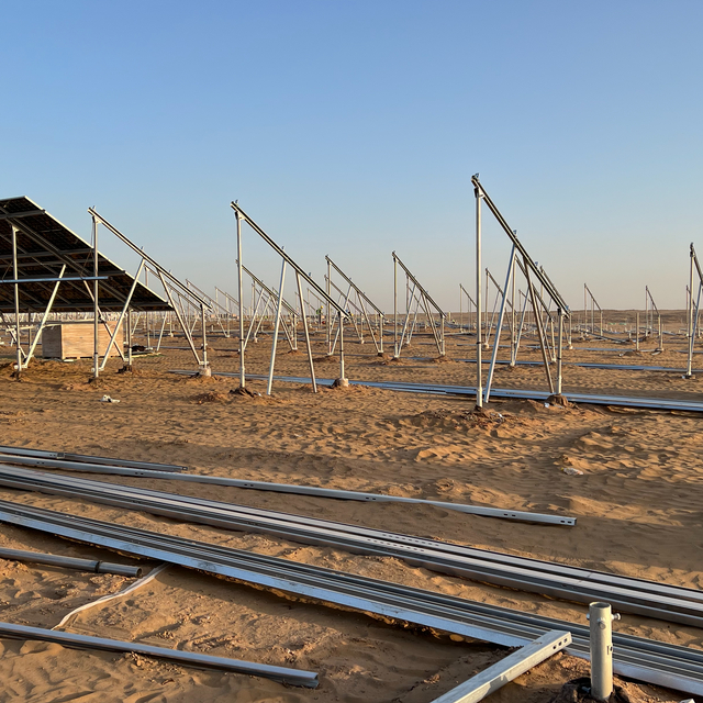 Sistemas de estantes solares para montagem em solo mais baratos Sistema solar de aterramento