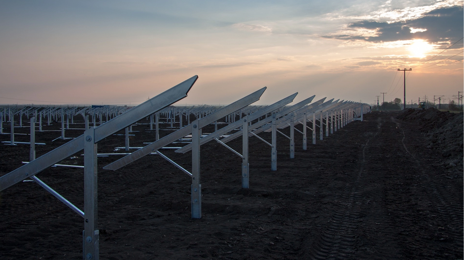 Sistemas de montagem solar e adaptabilidade ambiental: como lidar com condições climáticas extremas